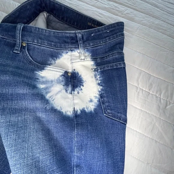 COPY - CHICO'S Girlfriend SHORTS - Slim Leg - Size 2 (Chico's Size 00) - Picture 8 of 11